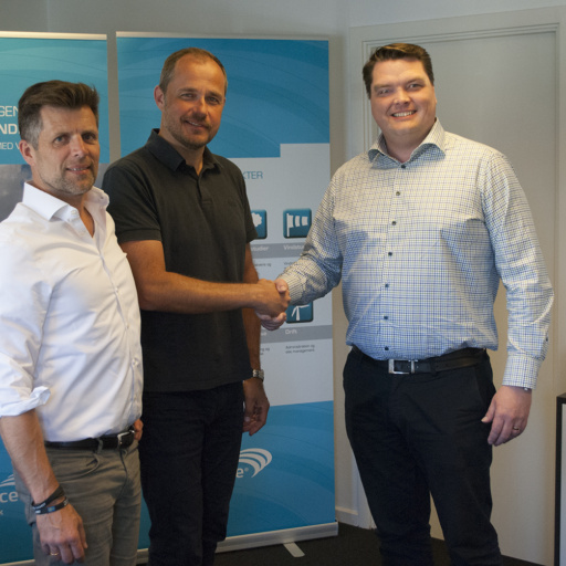 Thomas%20S%C3%B6rensson%20vd%20Enviro%20och%20Jens%20Elton%20Andersen%20vd%20Windspace%20AS%20tecknar%20MoU